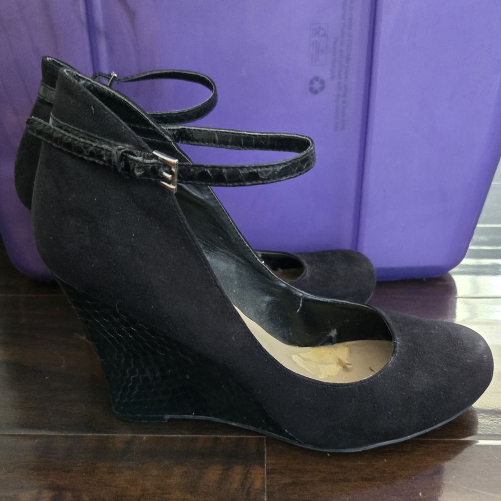Nine West Black Wedge Shoes Size 8